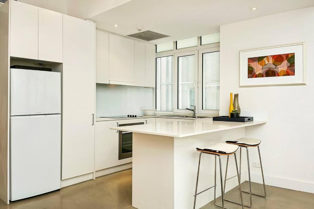 Cldon- Furnished 1 Bedroom - Bridge St Cbd