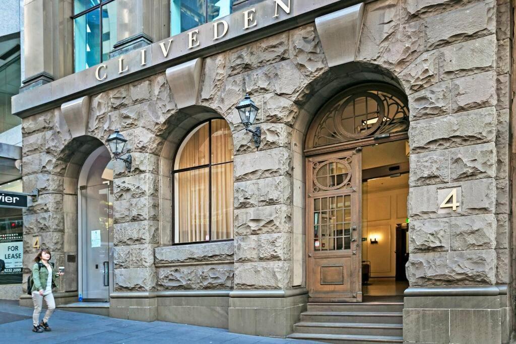 Cldon- Furnished 1 Bedroom - Bridge St Cbd Apartment *